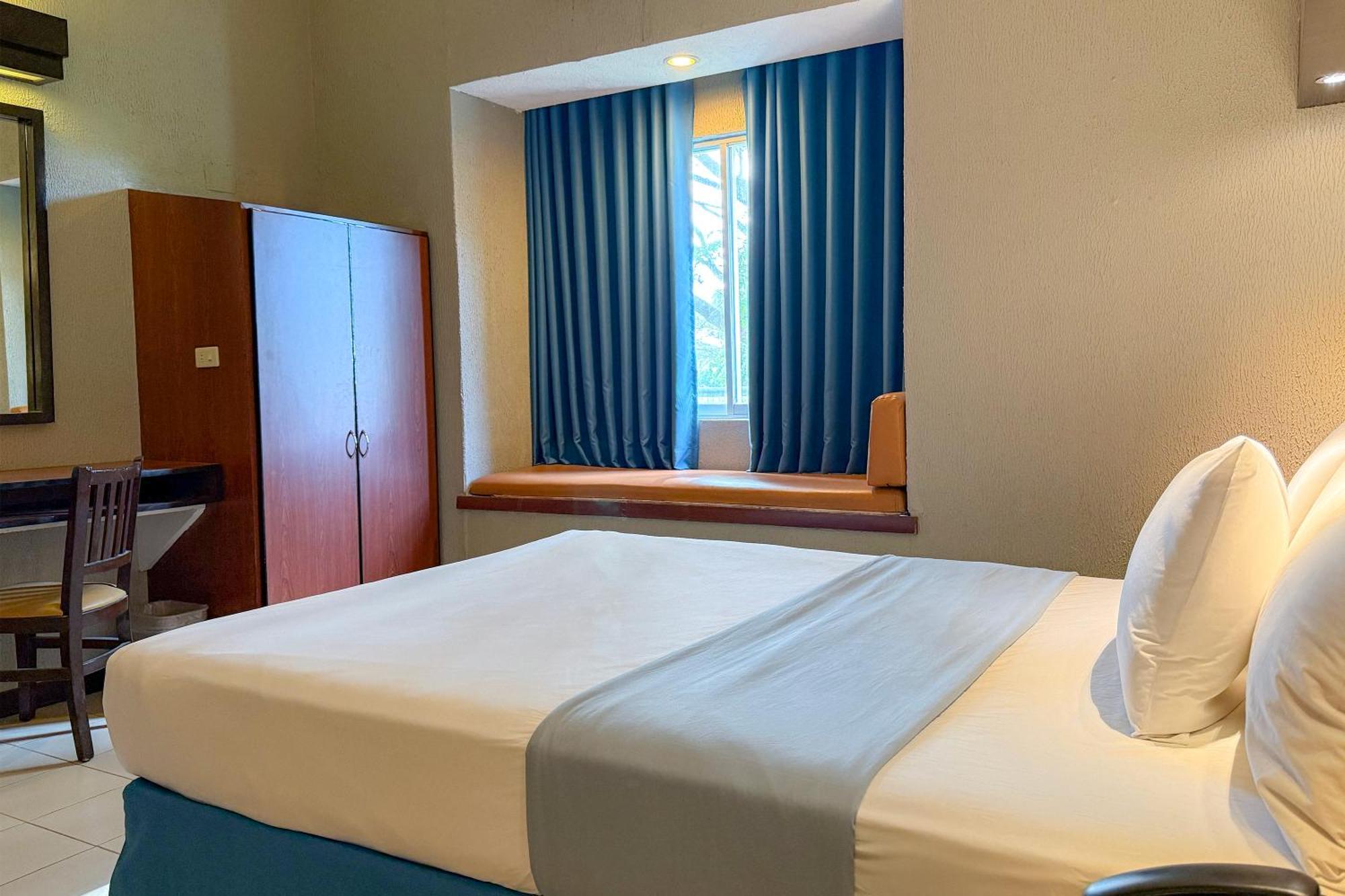 Microtel By Wyndham Eagle Ridge General Trias  Экстерьер фото