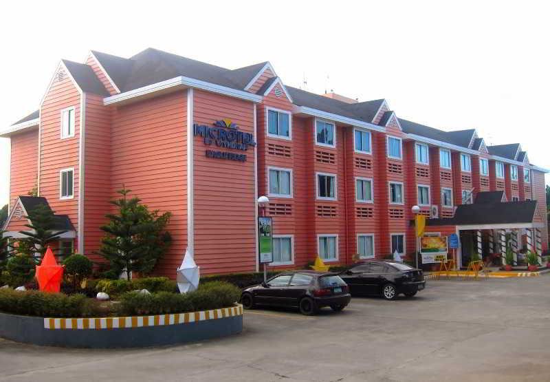 Microtel By Wyndham Eagle Ridge General Trias  Экстерьер фото