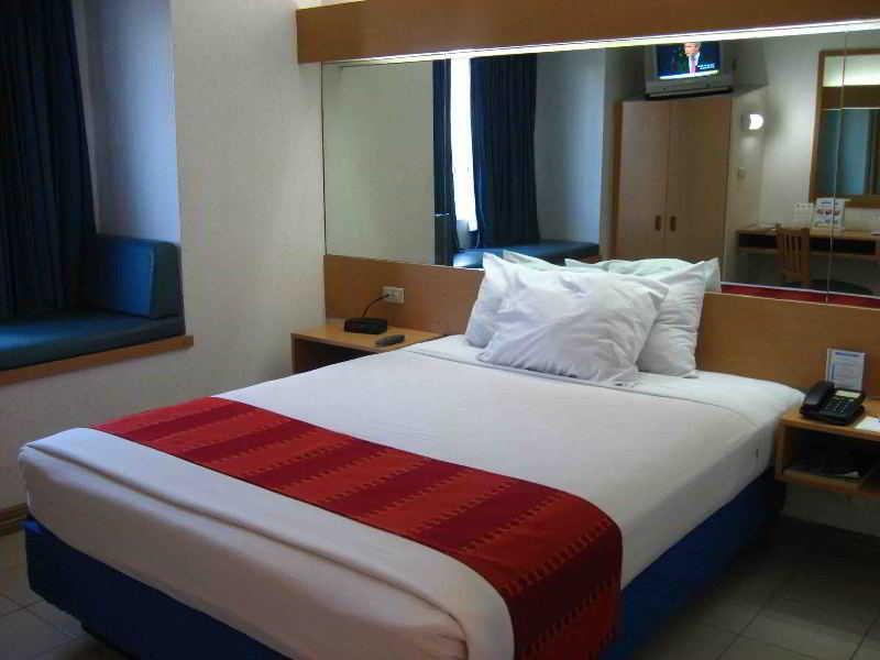 Microtel By Wyndham Eagle Ridge General Trias  Экстерьер фото